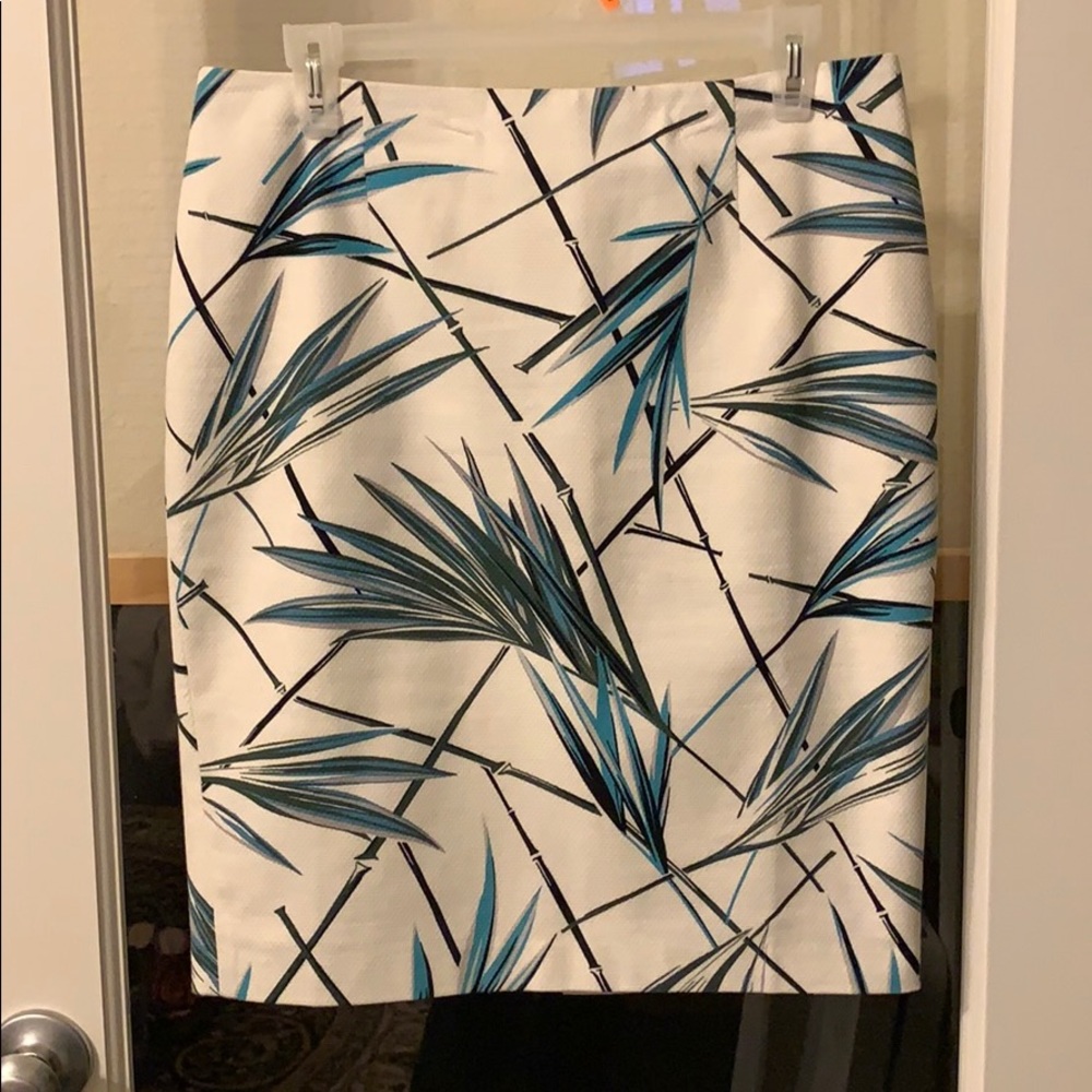 WHBM Bird of Paradise Pencil Skirt - Sz 6